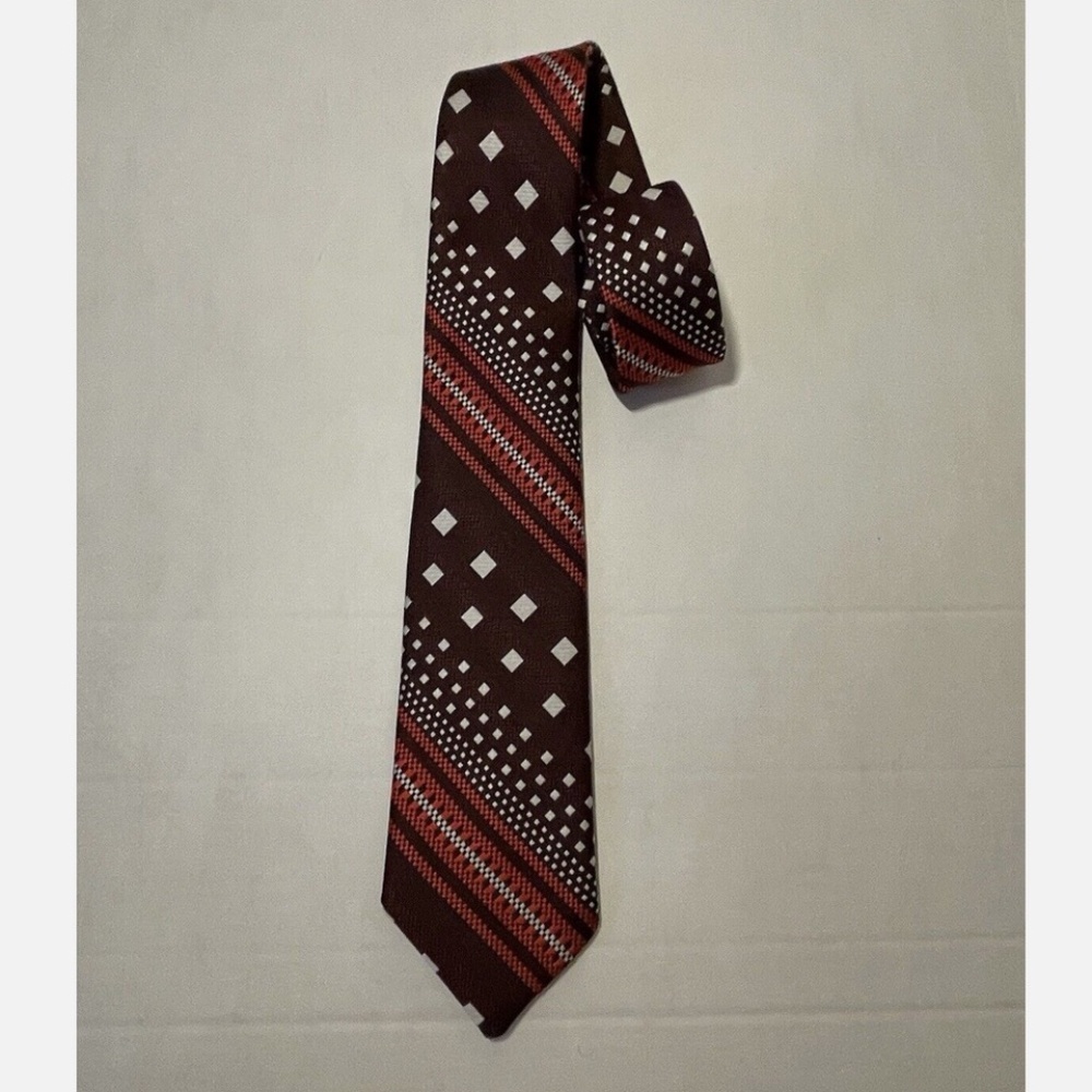 Vintage Cutlon by Cutter Cravat Tie, 1960s Graphic Print Maroon And Red Necktie